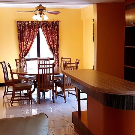 Marina Court Kota Kinabalu- Bigger Group Stay Together- 6 Bedroom Apartments Екстер'єр фото
