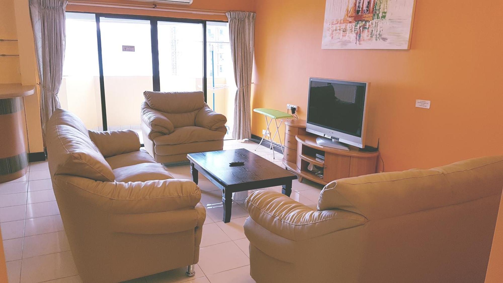 Marina Court Kota Kinabalu- Bigger Group Stay Together- 6 Bedroom Apartments Екстер'єр фото