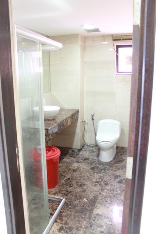 Marina Court Kota Kinabalu- Bigger Group Stay Together- 6 Bedroom Apartments Екстер'єр фото